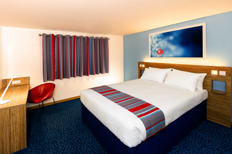 Travelodge Battersea Λονδίνο Εξωτερικό φωτογραφία