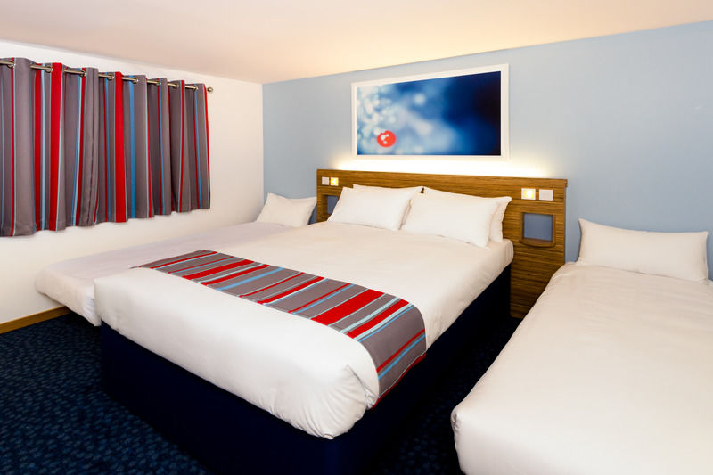 Travelodge Battersea Λονδίνο Εξωτερικό φωτογραφία
